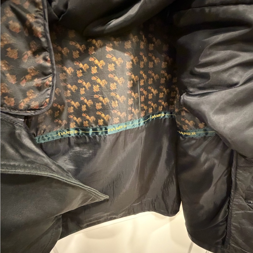 Danier Black Leather 3/4 Length Winter Jacket - Picture 8 of 12